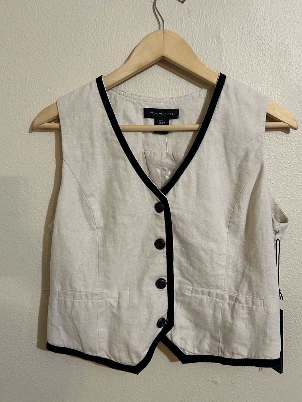 Tahari Linen Blend V-Neck Button Front Vest Black Trim Linen Blend Size Medium